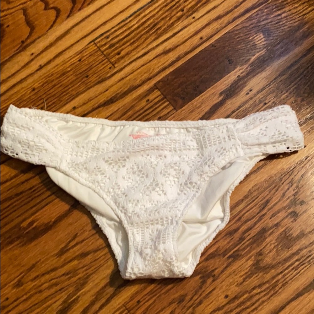 Crochet bikini bottoms